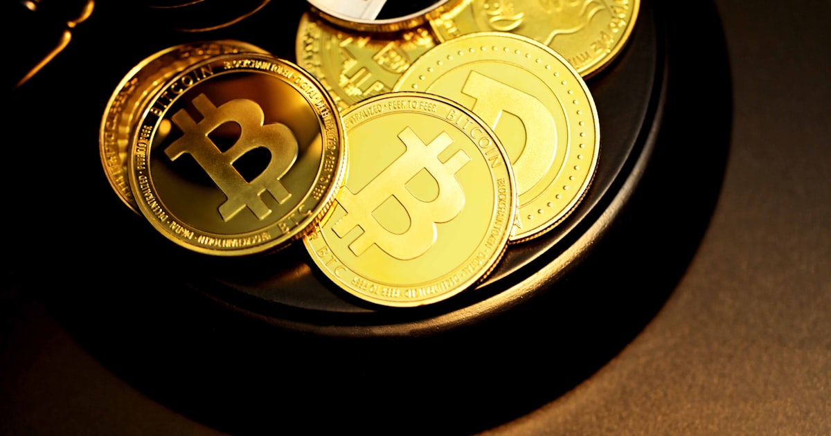 gold and silver round coins