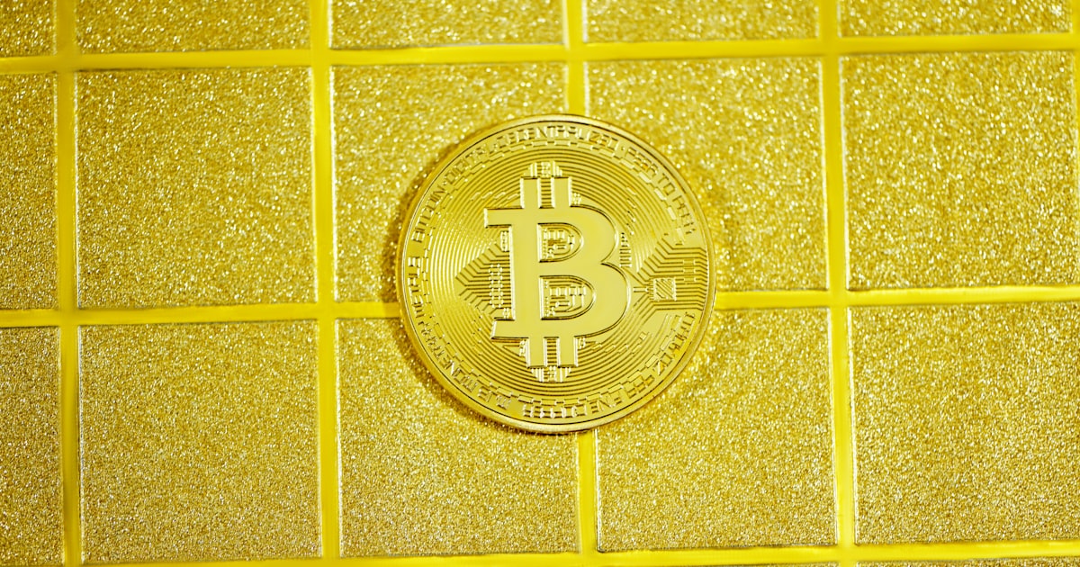 Bitcoin ETFs Best Month 2026: 25% August Gain Amid Security Concerns