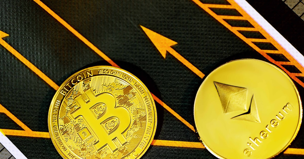 gold and silver round coins