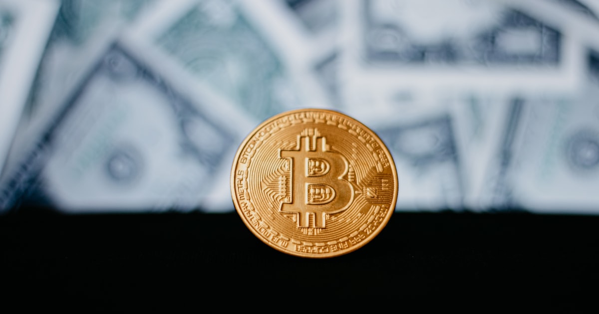Bitcoin Sell-Off Sparks Crypto Stock Trading Surge 2026