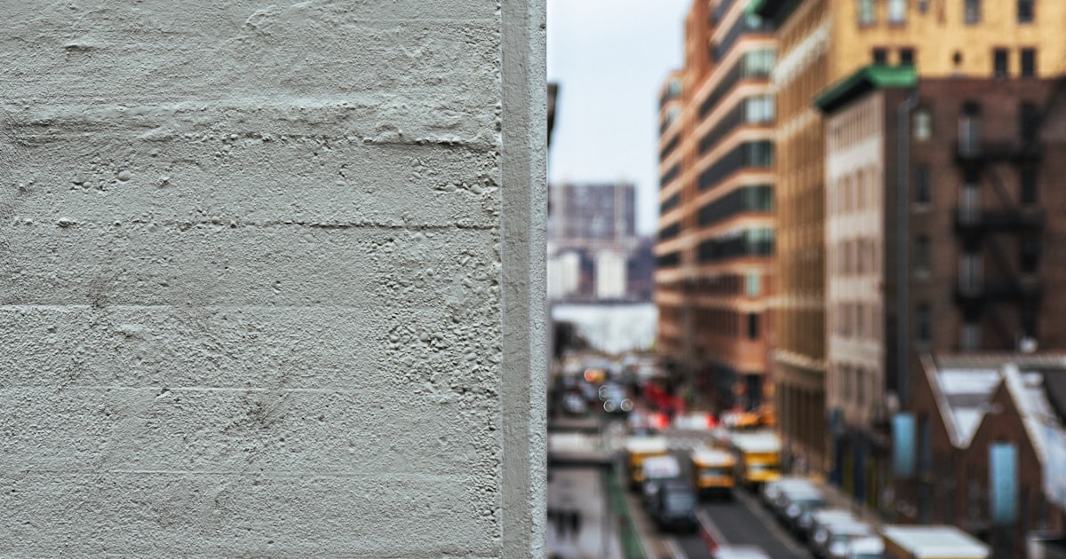 gray concrete building