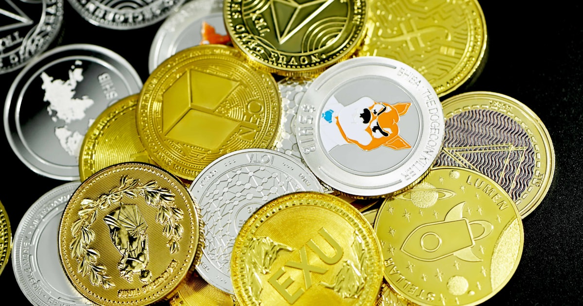 gold and silver round coins