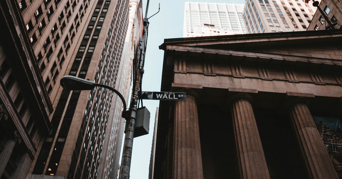 gray streetlight near building