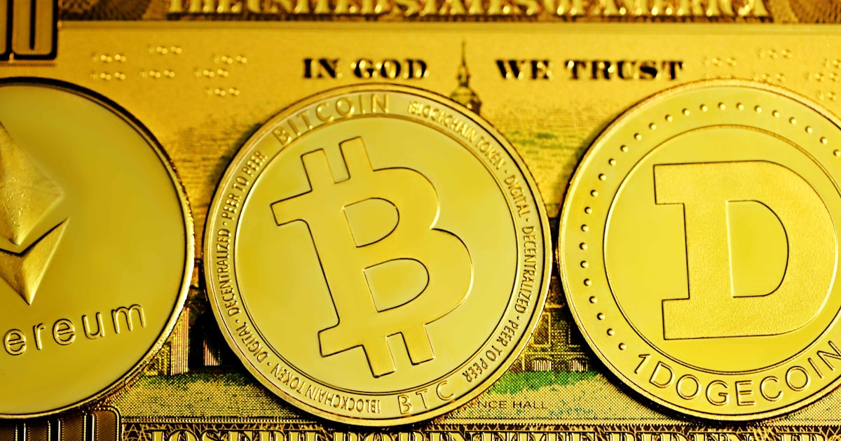 gold and white round plate