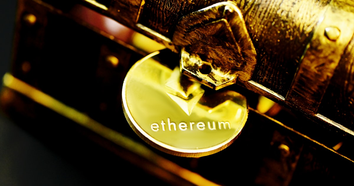 gold and black heart pendant